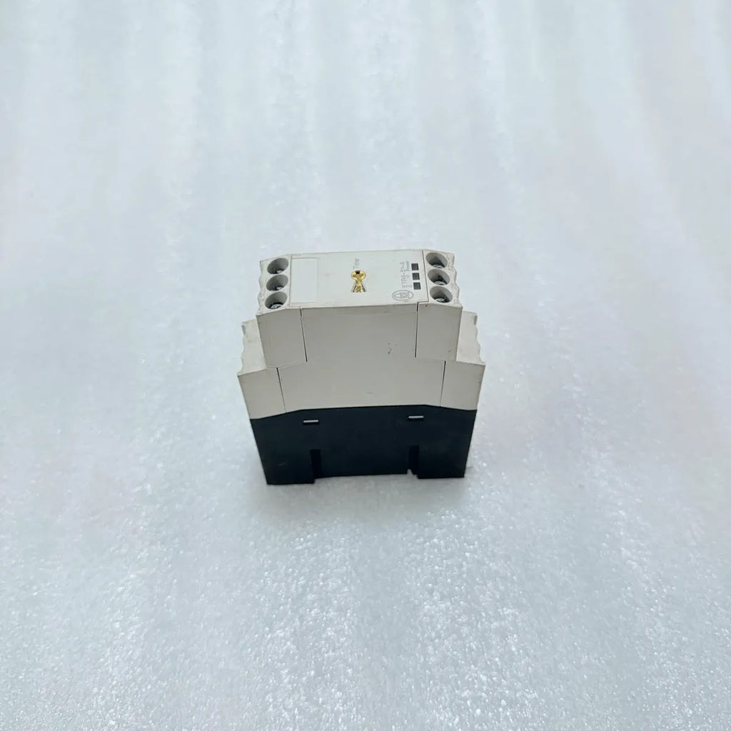 Moeller ETR4-51-A On-Delay Timing Relay 3-60s 24-240V AC/DC Ue 240/400V