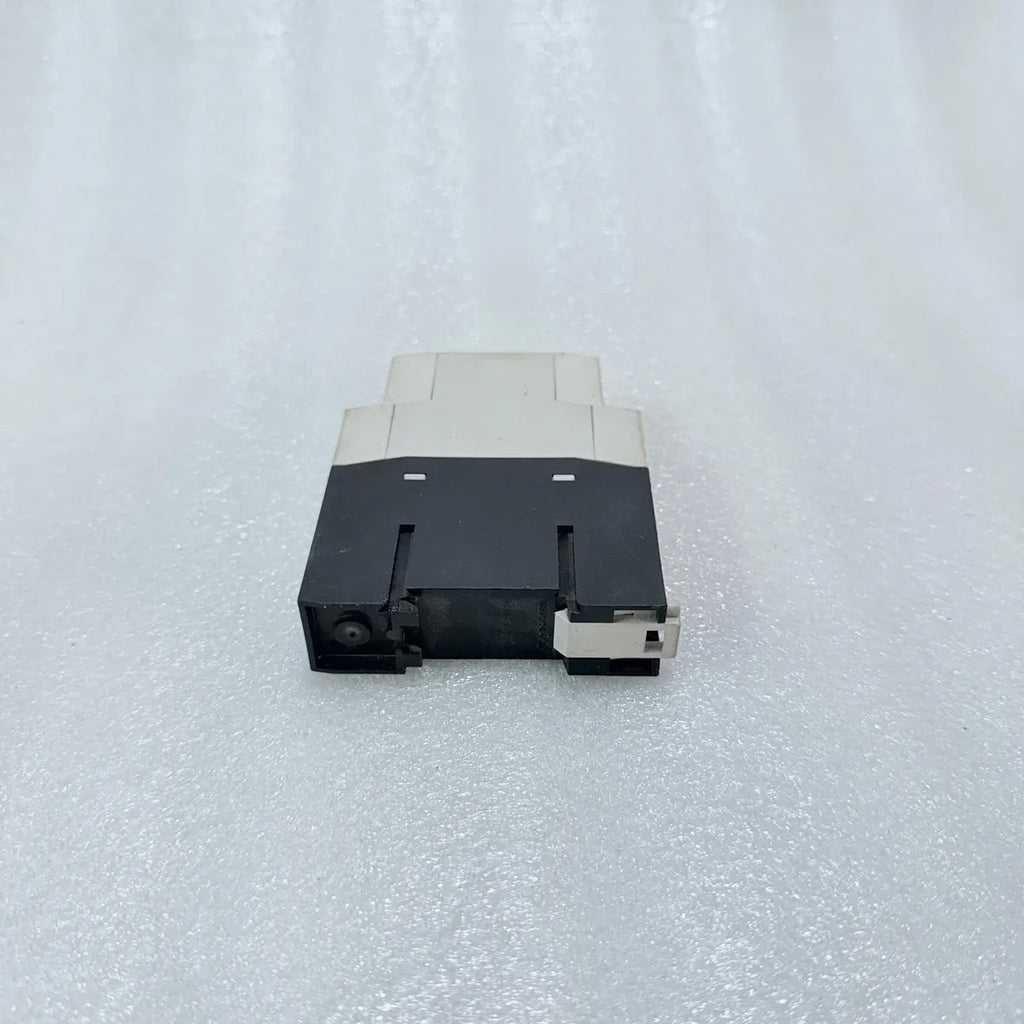 Moeller ETR4-51-A On-Delay Timing Relay 3-60s 24-240V AC/DC Ue 240/400V