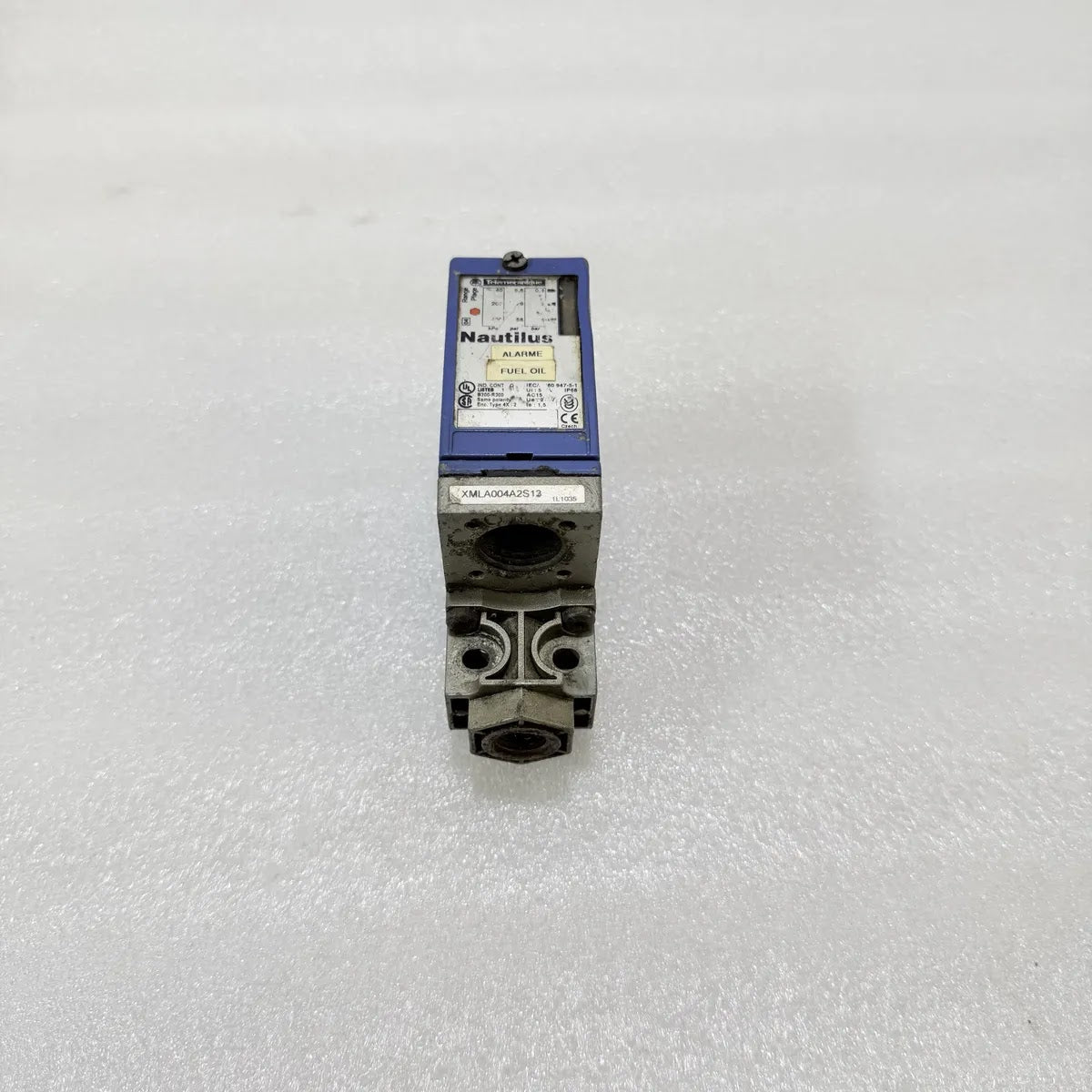 Telemecanique Nautilus XMLA004A2S13 Pressure Switch Ui 500V Ie 1.5A IP66