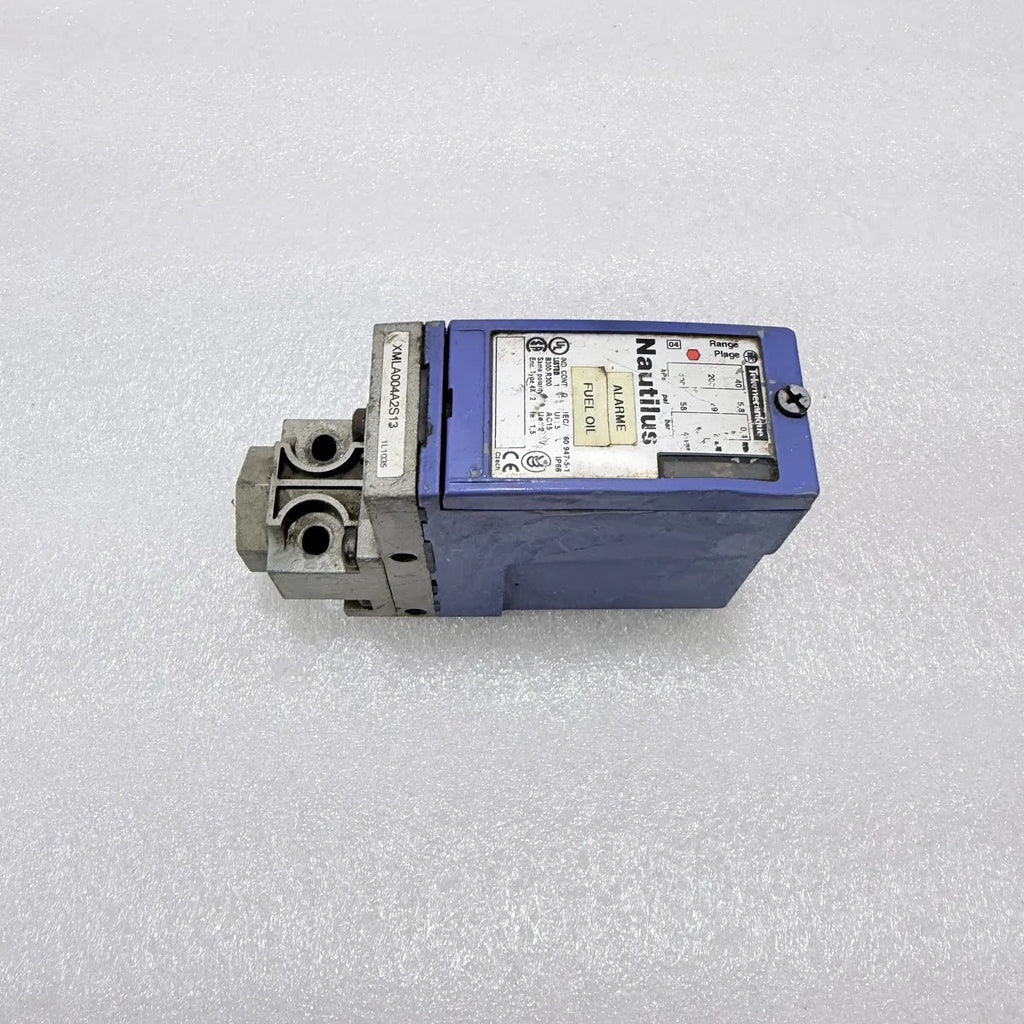 Telemecanique Nautilus XMLA004A2S13 Pressure Switch Ui 500V Ie 1.5A IP66