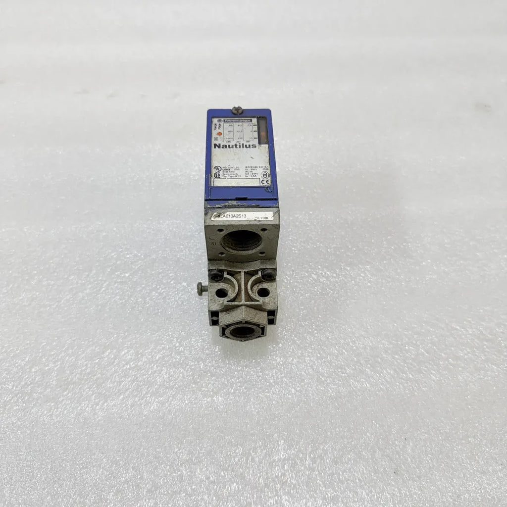 Telemecanique Nautilus XMLA010A2S13 Pressure Switch 10 Bar 145psi IP66