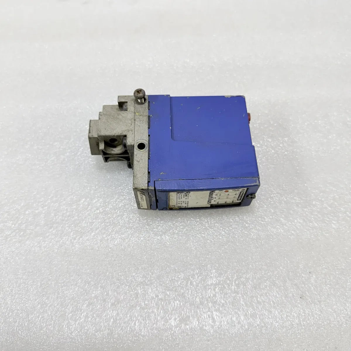 Telemecanique Nautilus XMLA010A2S13 Pressure Switch 10 Bar 145psi IP66