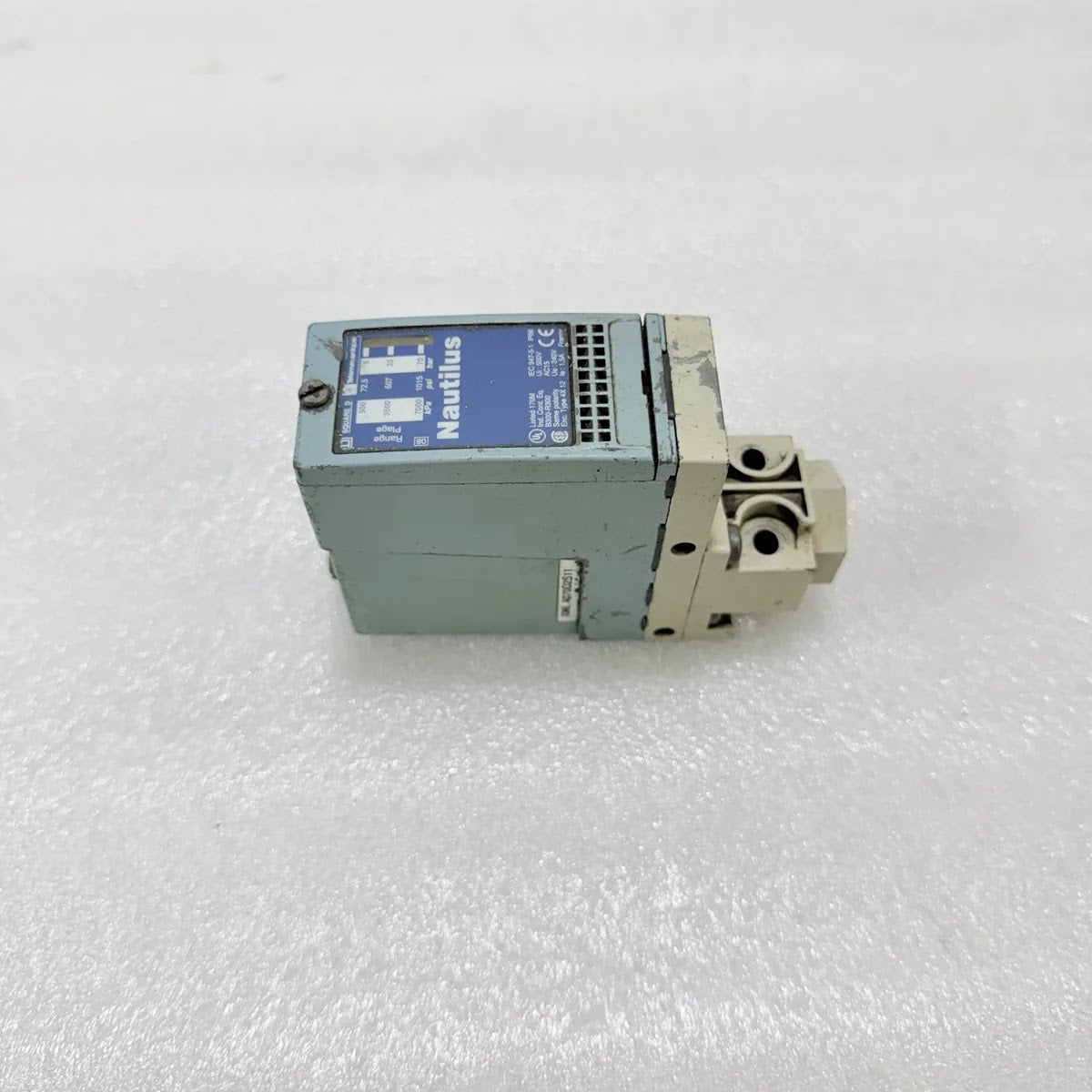 Telemecanique Nautilus XMLA070D2S11 Differential Pressure Switch 70 Bar