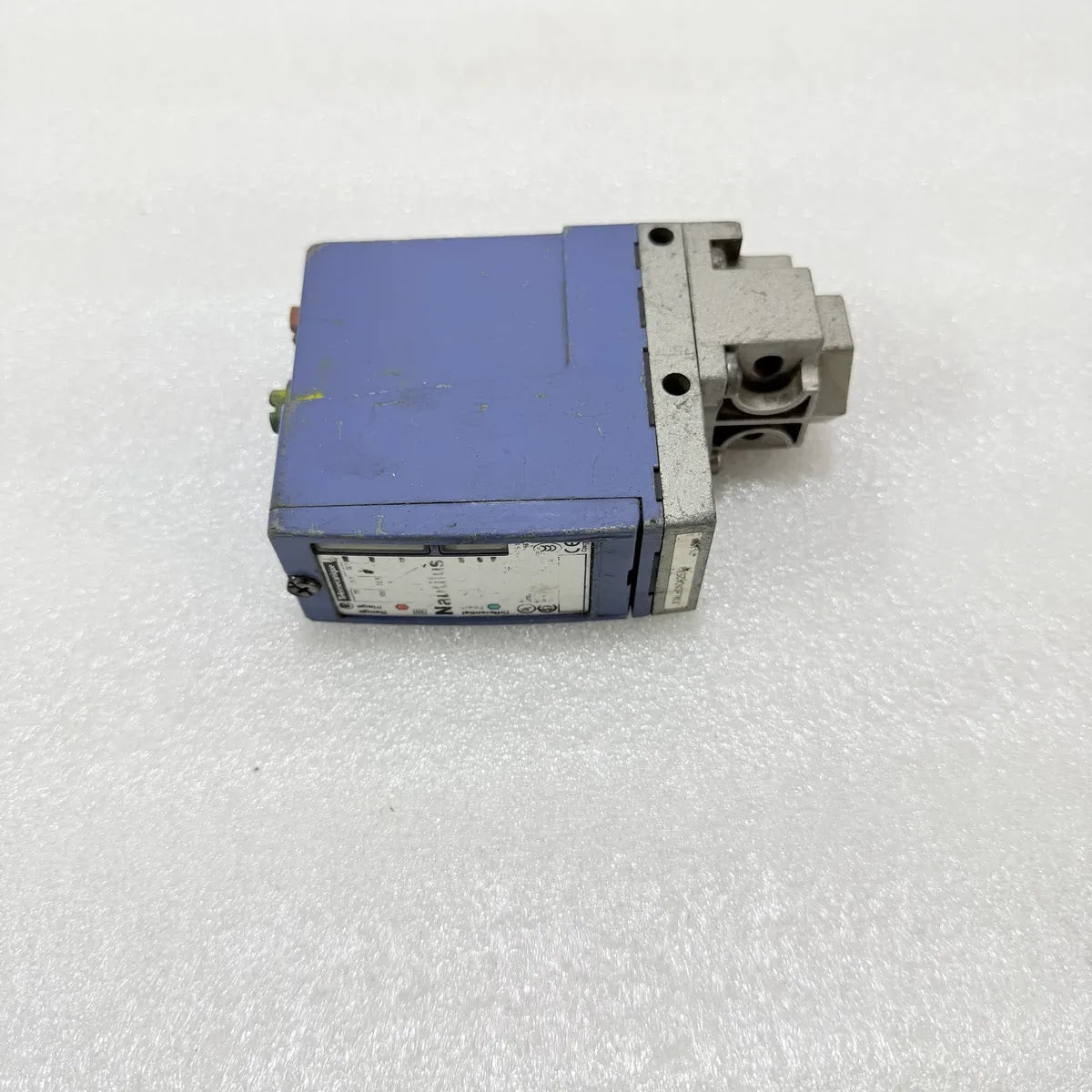 TELEMECANIQUE NAUTILUS XMLB010A2SLB DIFFERENTIAL PRESSURE SWITCH