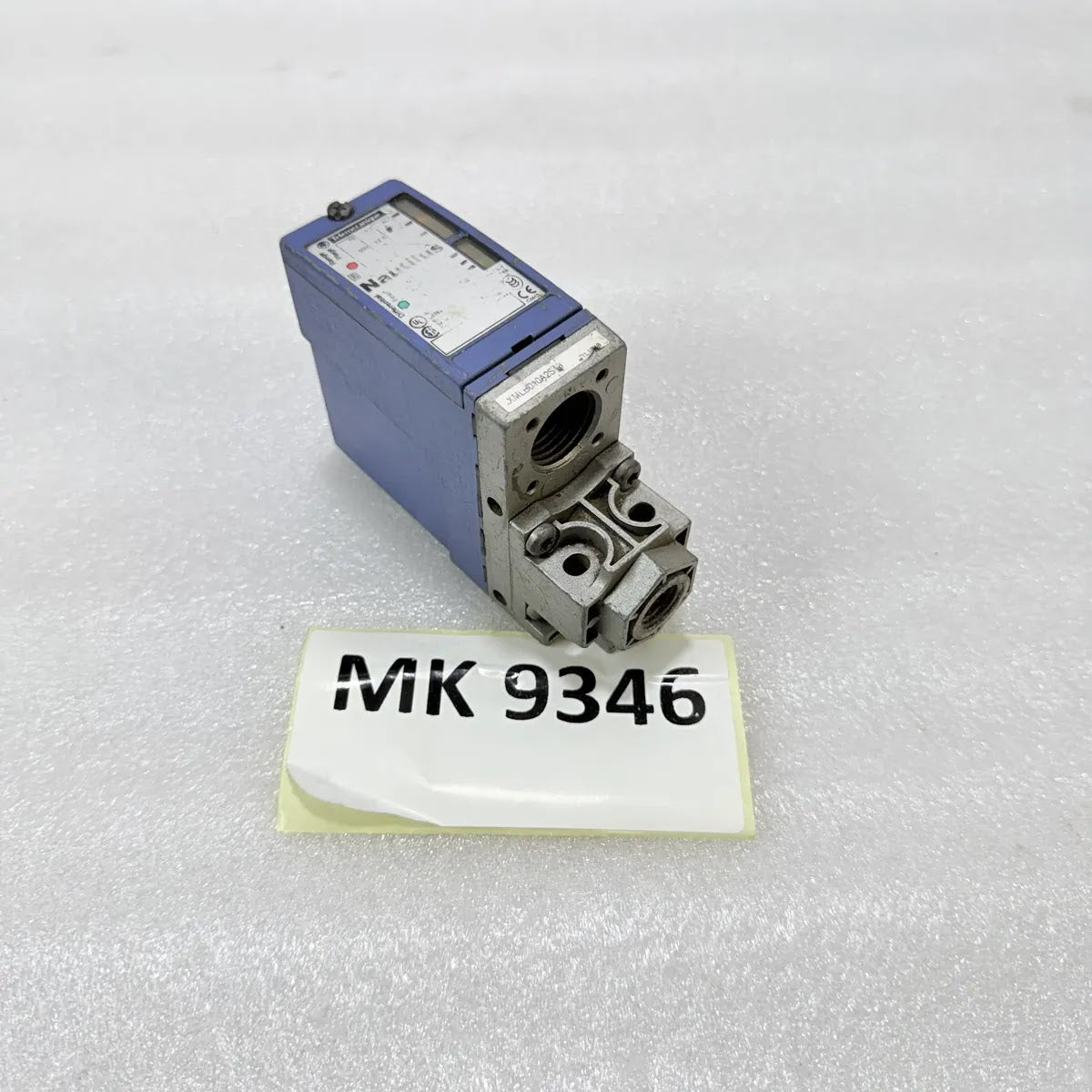 TELEMECANIQUE NAUTILUS XMLB010A2SLB DIFFERENTIAL PRESSURE SWITCH
