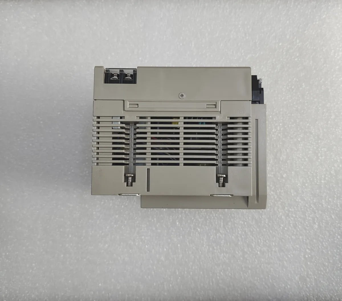 OMRON C200H-RT201 Remote I/O Unit 100-120/200-240VAC
