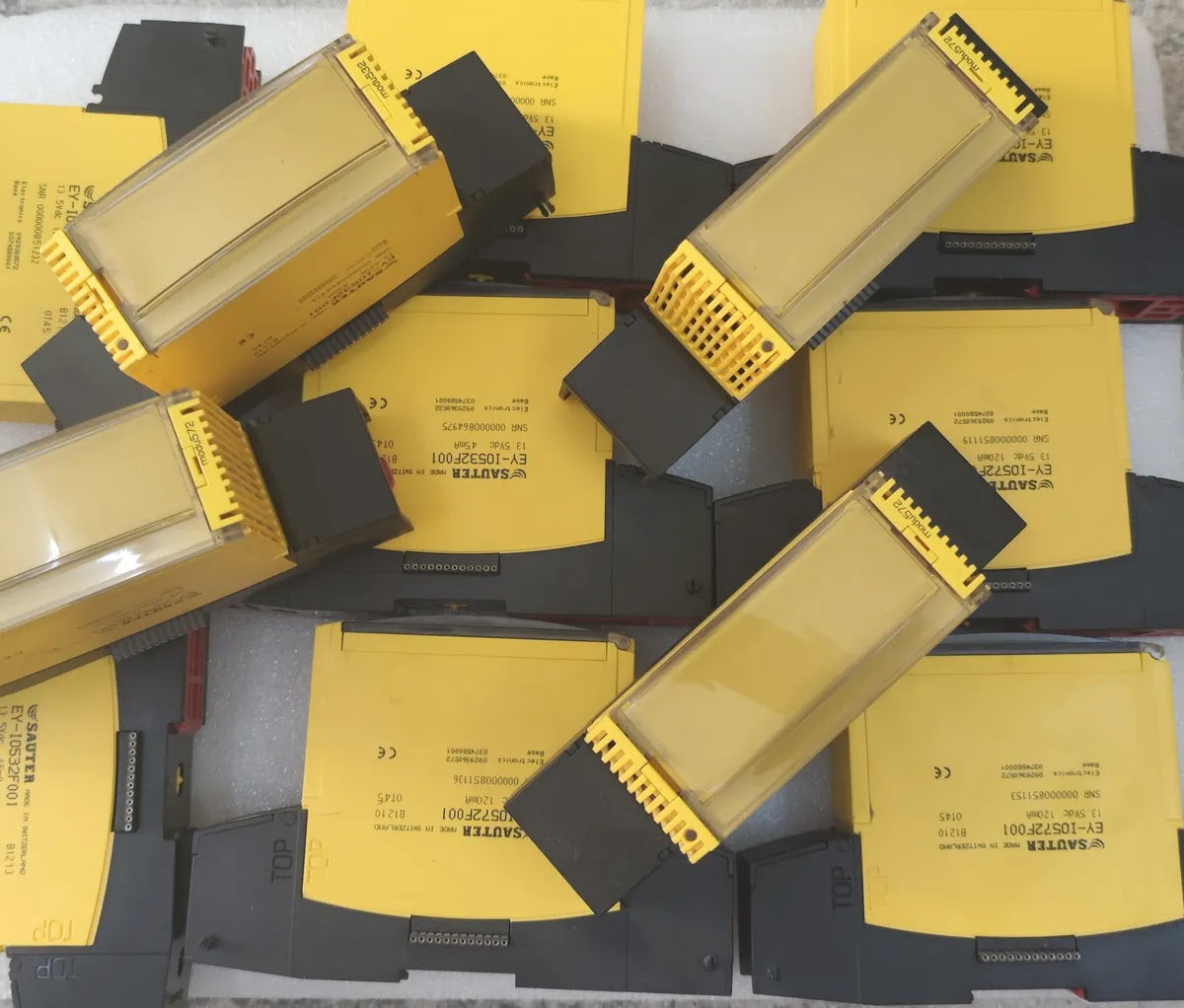 SAUTER EY-IO572F001 modu572 I/O Module 13.5Vdc 120mA
