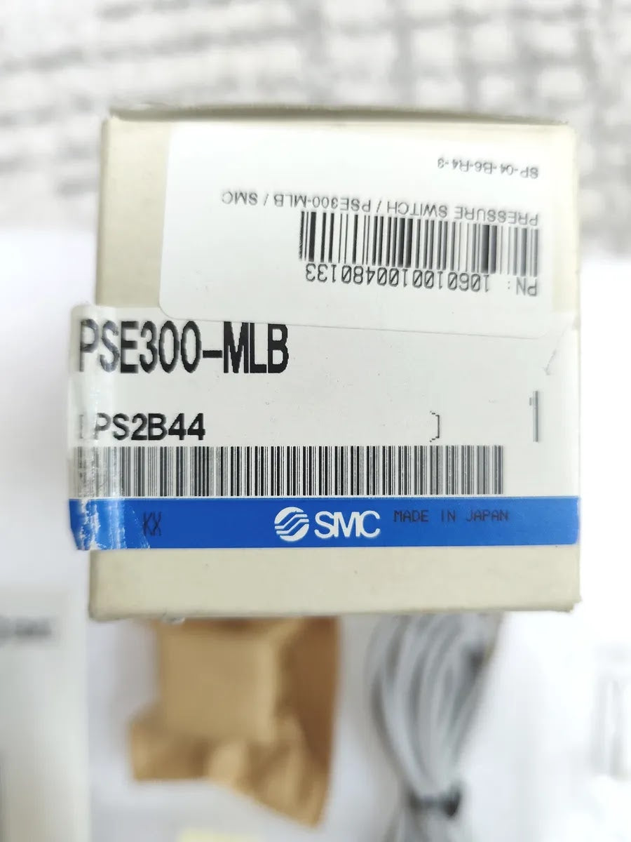 SMC PSE300-MLB Pressure Sensor Controller
