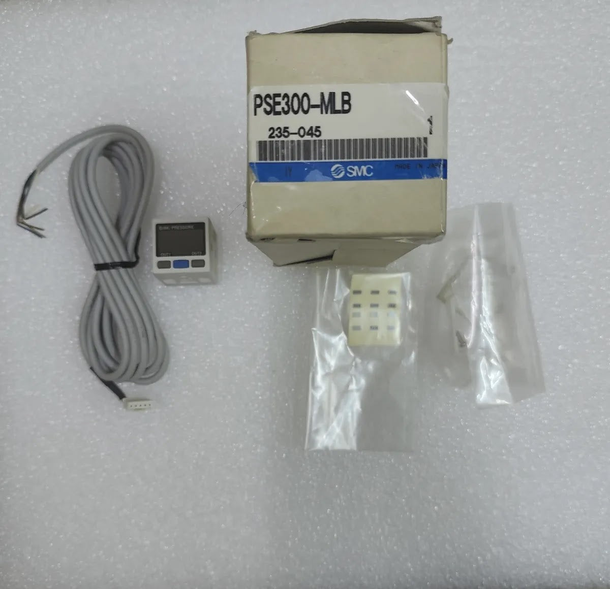 SMC PSE300-M Pressure Sensor Monitor 12-24VDC 1-5V