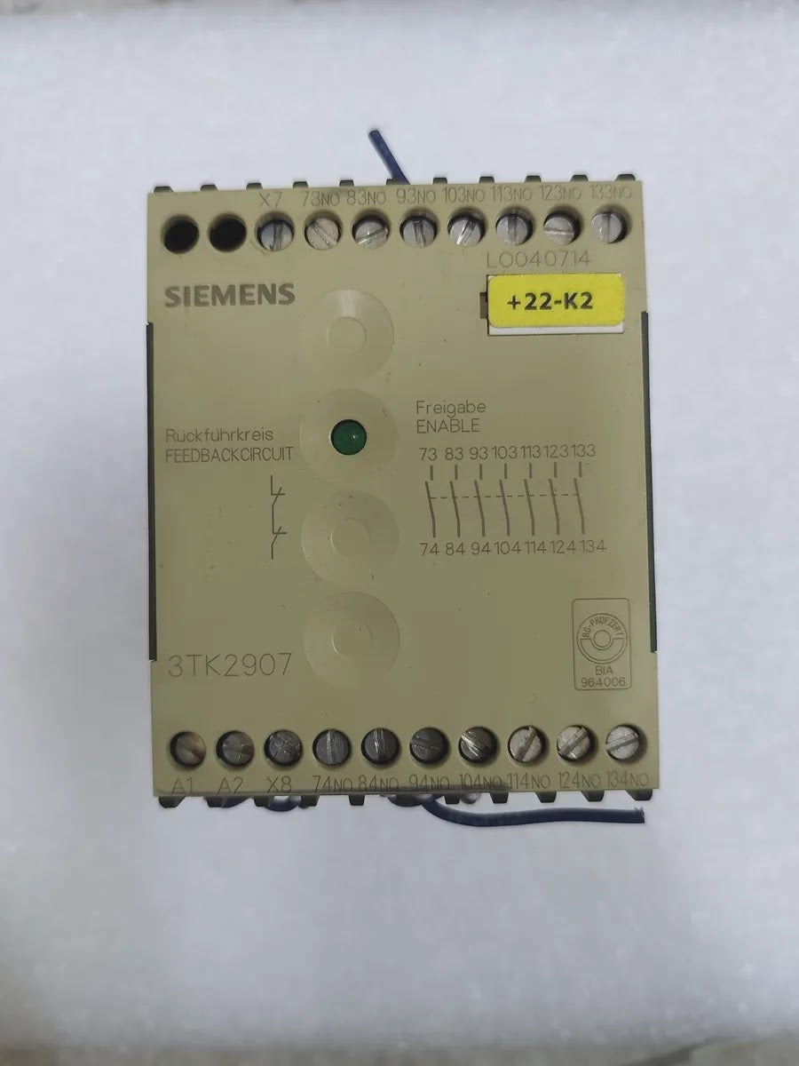 SIEMENS 3TK2907-0BB4 Safety Relay Expansion Module DC 24V 7NO