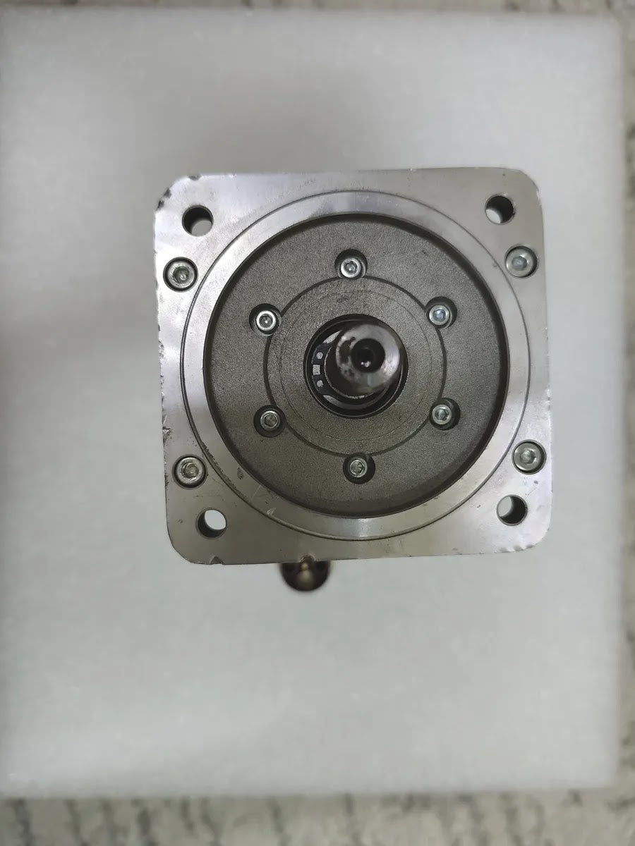 B&R 8LSA35.DB030S200-3 Servo Motor 400V 2.30Nm