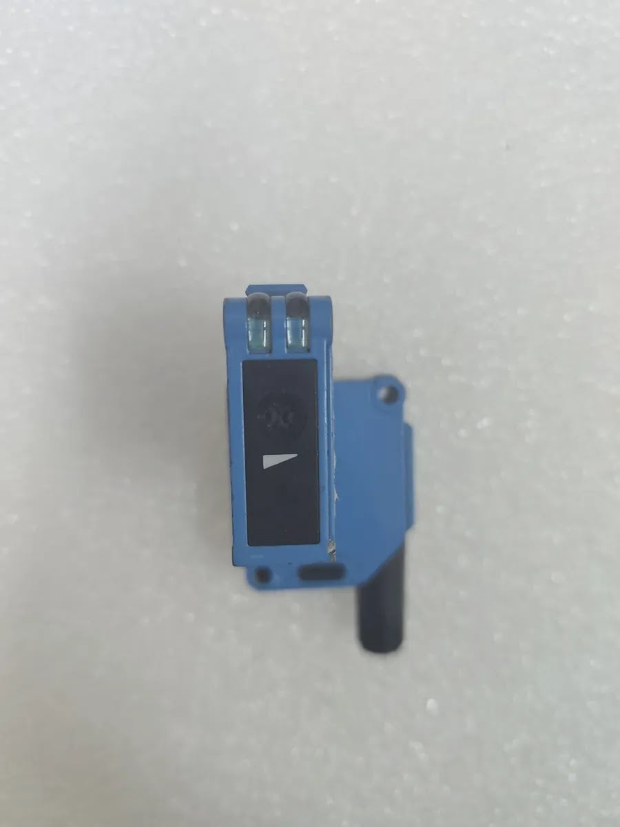 SICK WL12-3P2431 Photoelectric Retro-Reflective Sensor 10-30VDC 7m