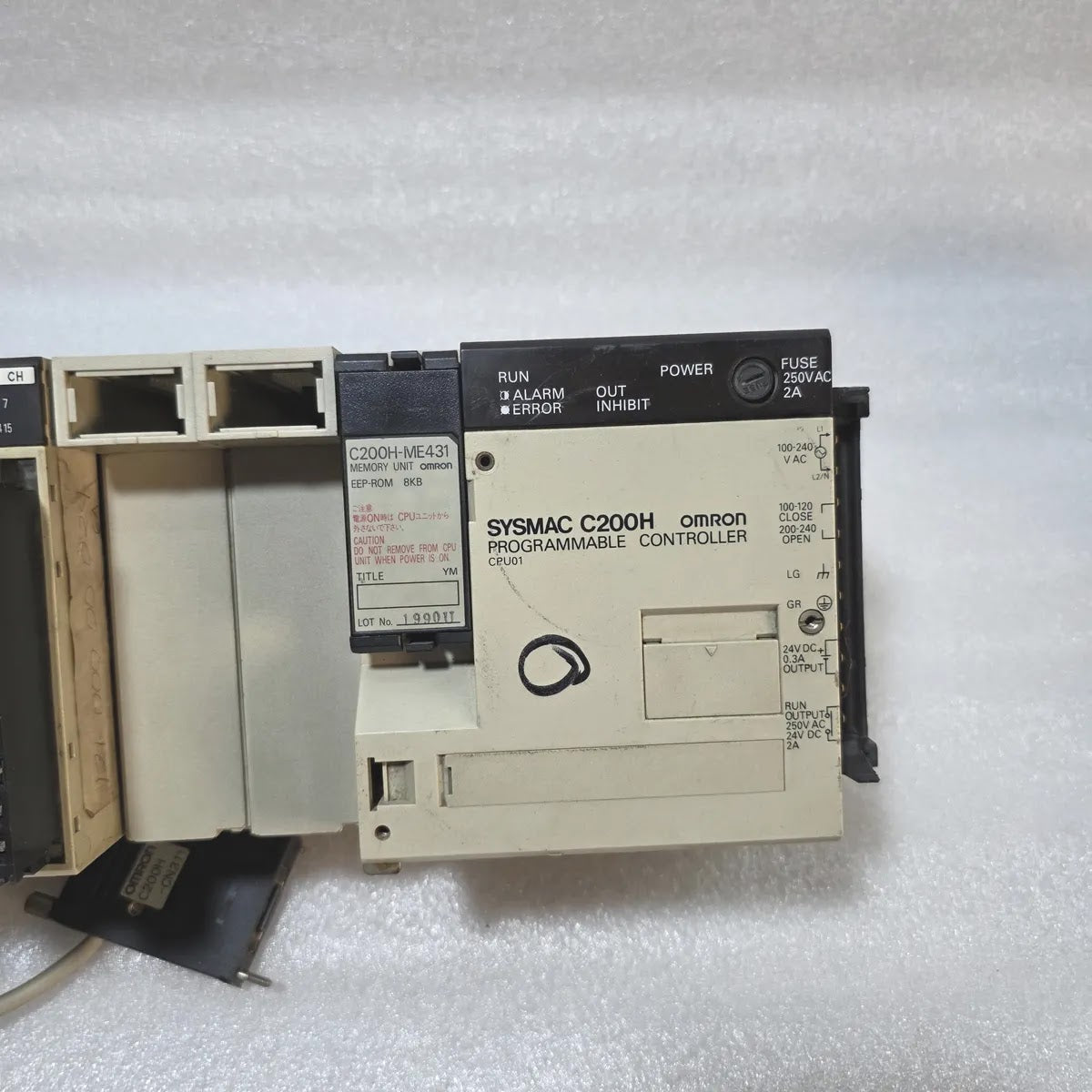 OMRON SYSMAC C200H CPU01 PROGRAMMABLE CONTROLLER WITH IA122 I/O MODULES & ME431