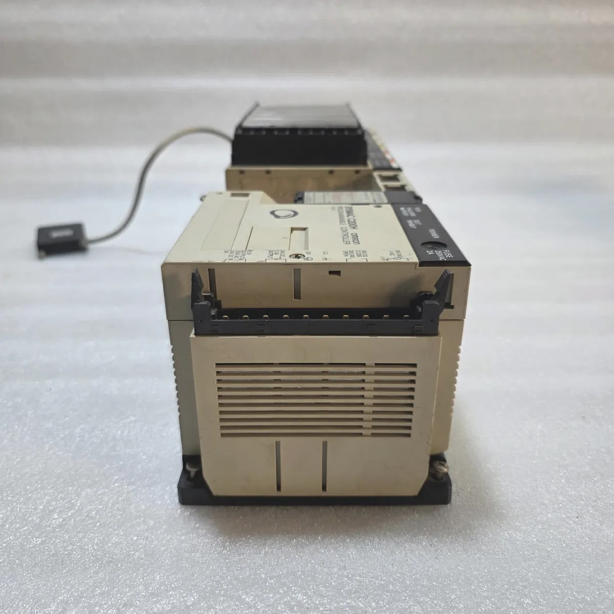 OMRON SYSMAC C200H CPU01 PROGRAMMABLE CONTROLLER WITH IA122 I/O MODULES & ME431