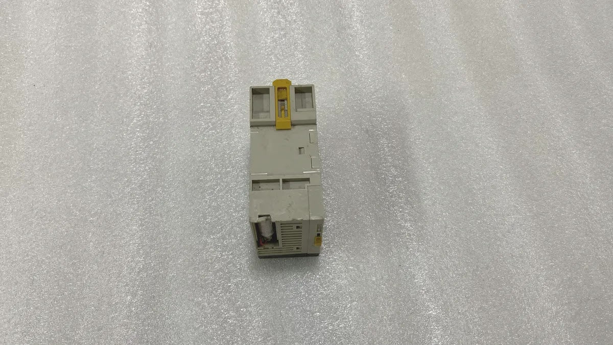Omron CPM2C-S110C-DRT-NI Programmable Controller PLC DeviceNet 24VDC Pre-Owned