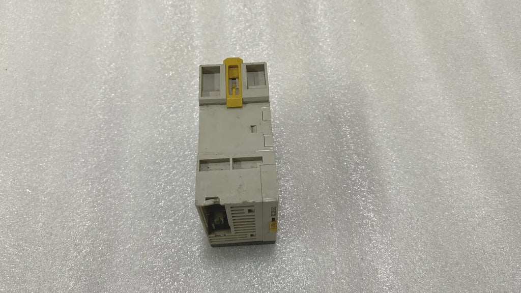 Omron CPM2C-S110C-DRT-NI Programmable Controller PLC DeviceNet 24VDC Pre-Owned