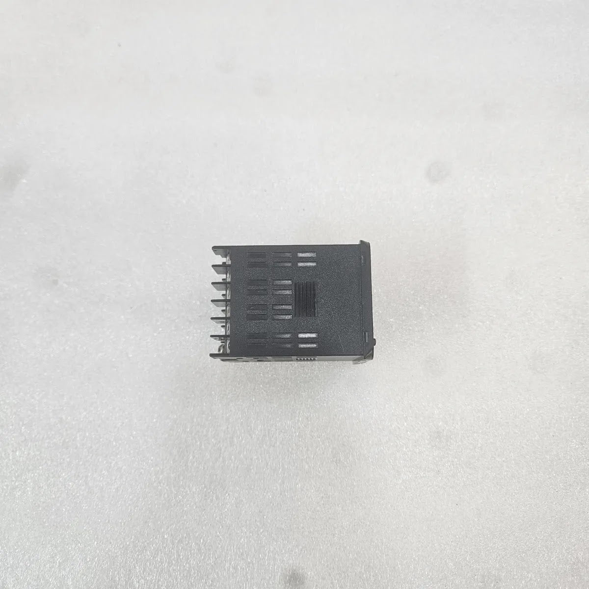 Omron E5CC-QX2ASM-800 Digital Controller Temperature For Parts - FOR PARTS