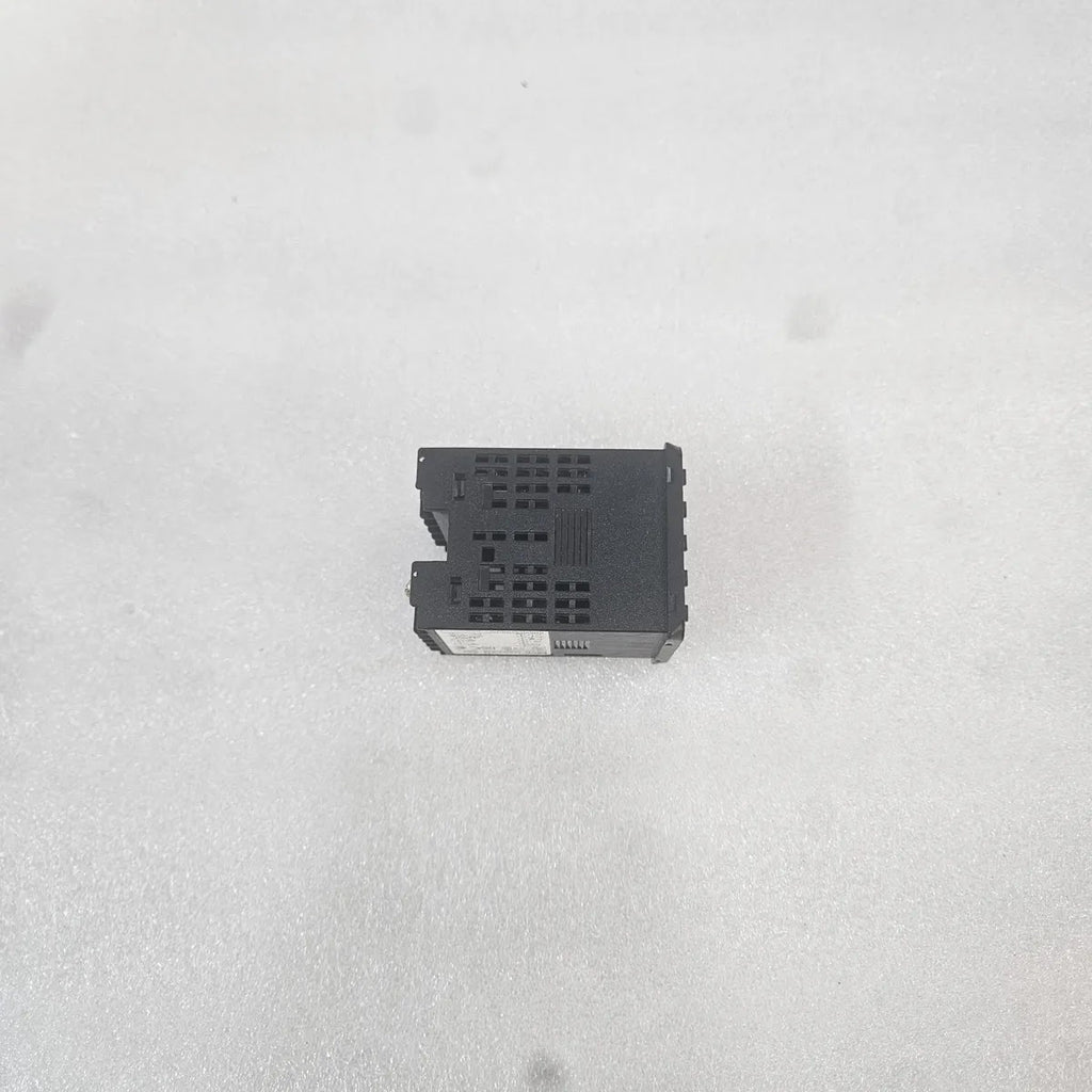 Omron E5CC-QX2ASM-800 Digital Controller Temperature For Parts - FOR PARTS
