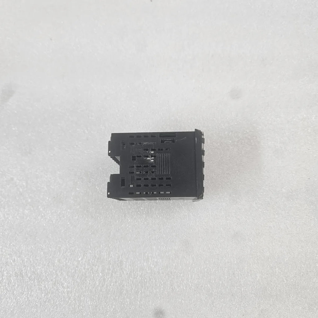 Omron E5CC-RX2ASM-800 Digital Controller 100-240VAC For Parts - FOR PARTS