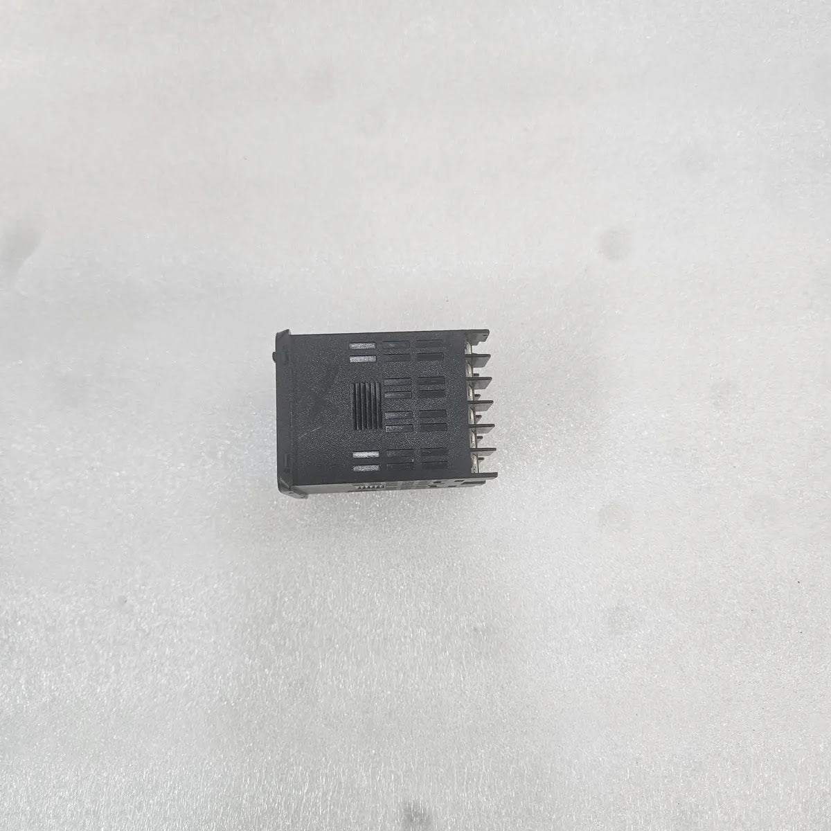 Omron E5CC-RX2DSM-800 Digital Temperature Controller For Parts - FOR PARTS