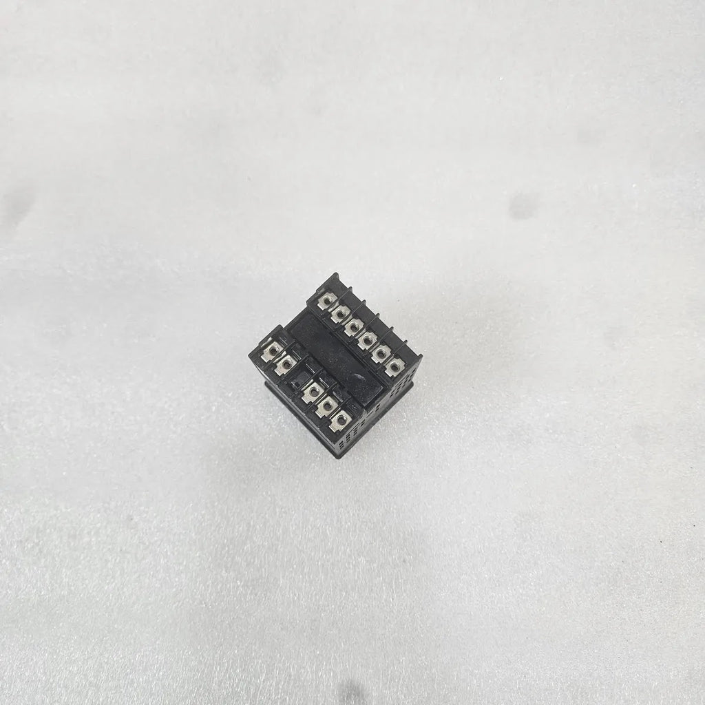 Omron E5CC-RX2DSM-800 Digital Temperature Controller For Parts - FOR PARTS