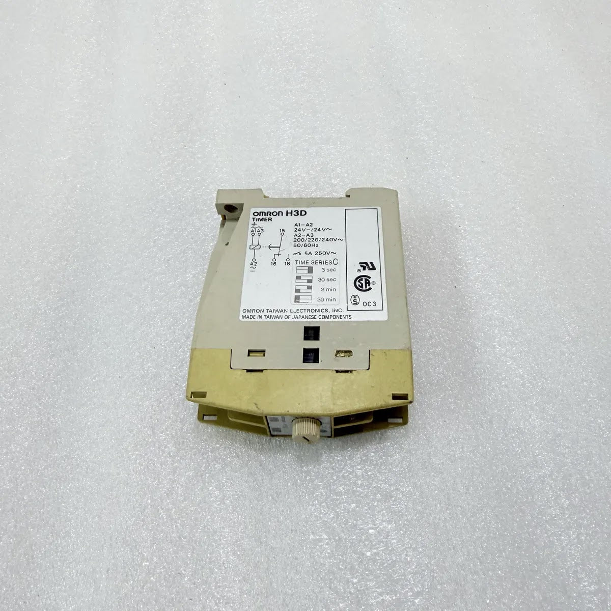 Omron H3D Timer Series C 24V / 200-240V 50/60Hz 5A 250V DIN Rail Pre-Owned