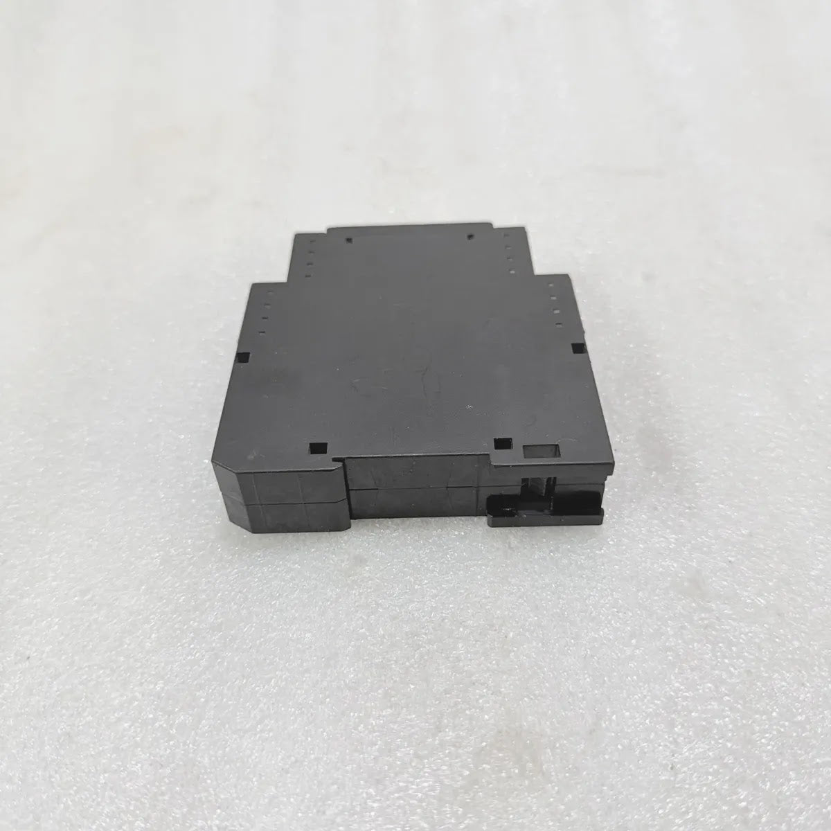Omron K8AK-PM2 3-Phase Voltage Phase Loss Monitoring Relay Pre-Owned
