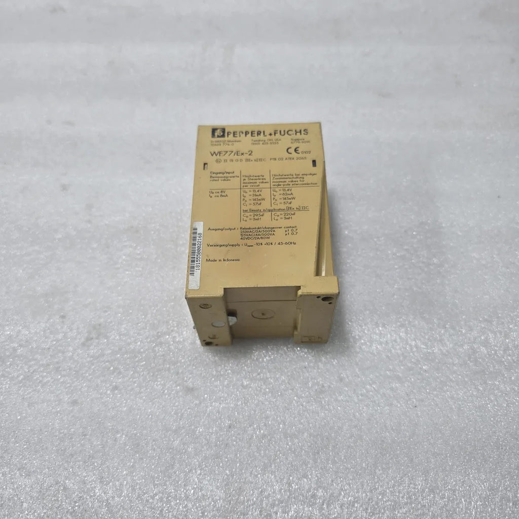Pepperl+Fuchs WE77/Ex-2 Safety Barrier Relay 129198 230VAC Pre-Owned