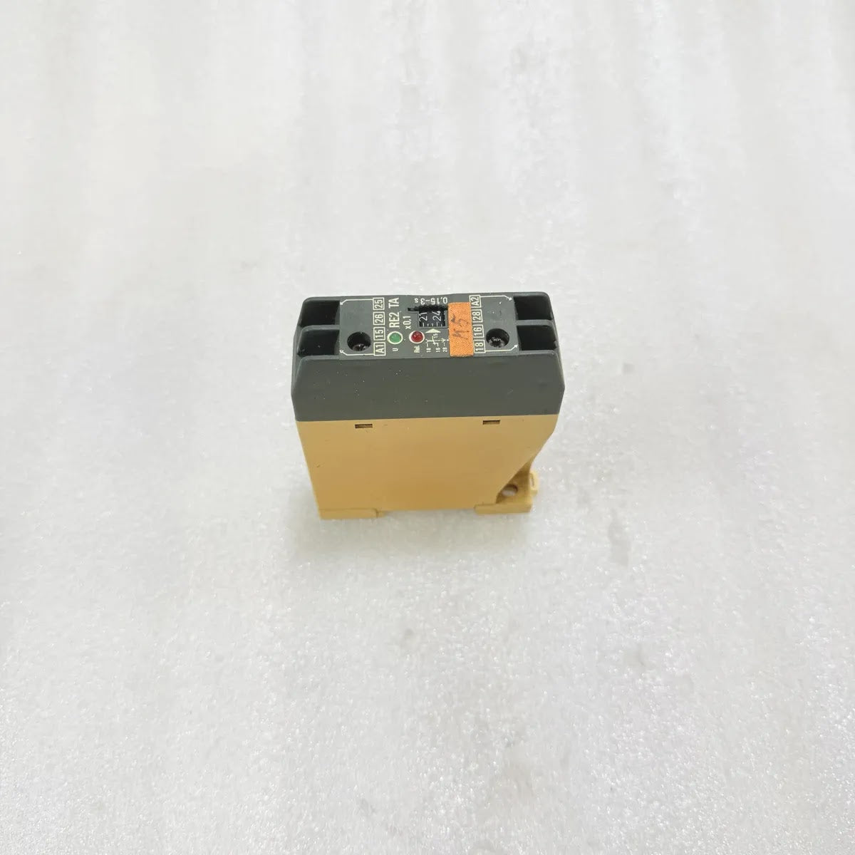 Telemecanique RE2-TA1112M Timing Relay 110-240V 0.15-3s Pre-Owned