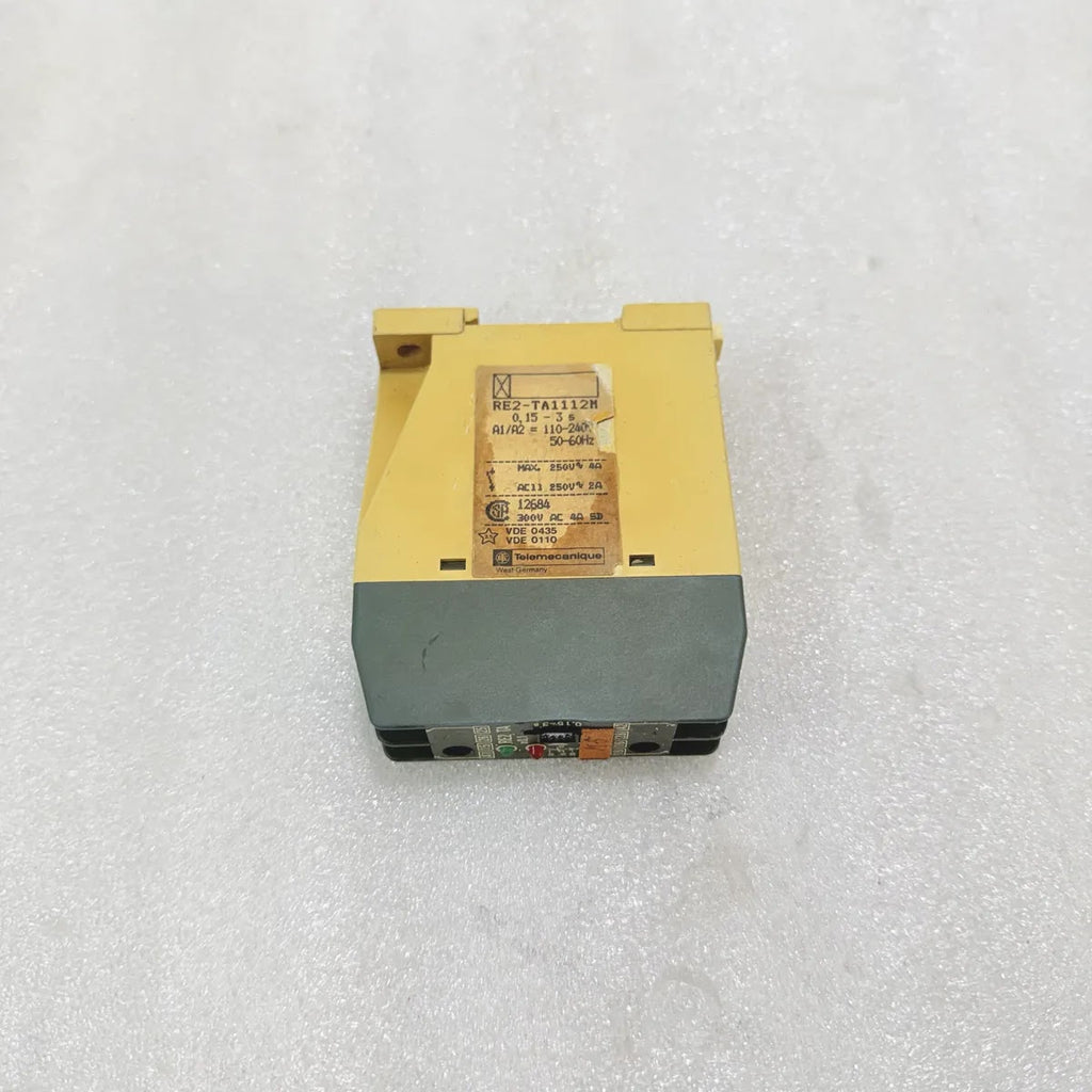 Telemecanique RE2-TA1112M Timing Relay 110-240V 0.15-3s Pre-Owned