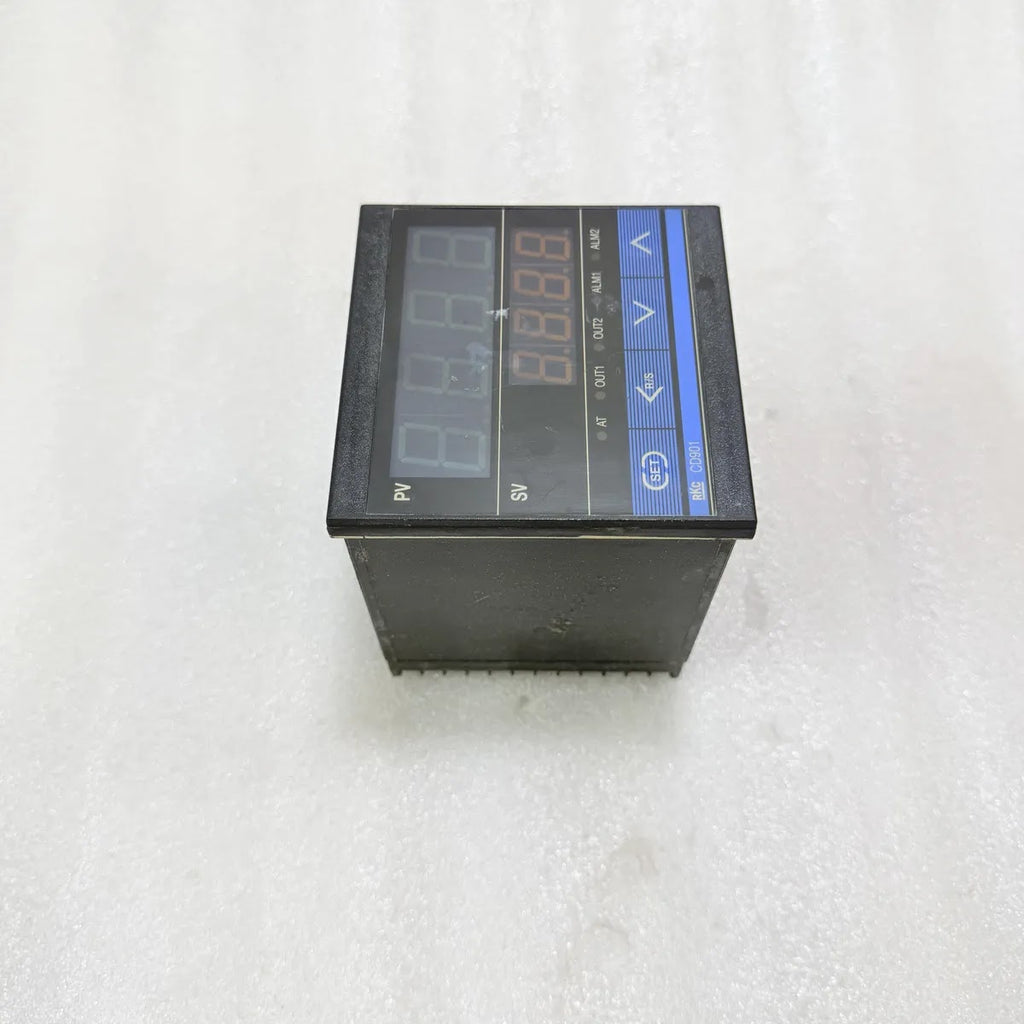 RKC CD901 CH902 Temperature Controller FK02-M'AN-NN Pre-Owned