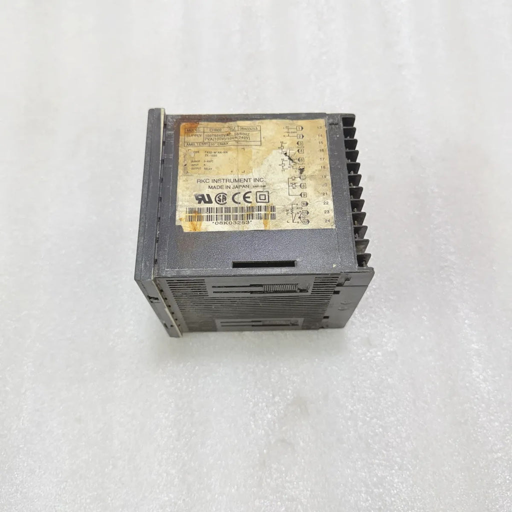 RKC CD901 CH902 Temperature Controller FK02-M'AN-NN Pre-Owned