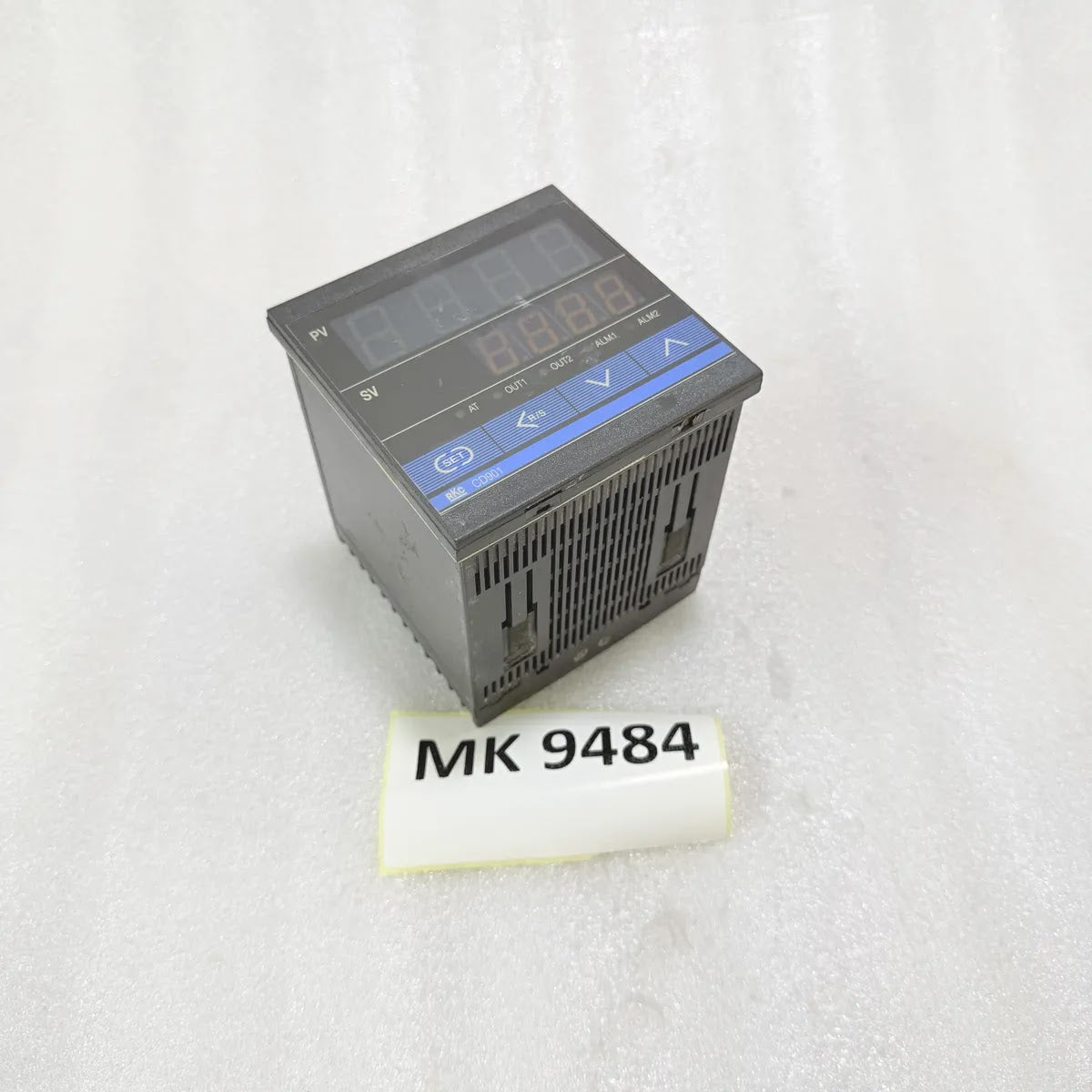 RKC CD901 CH902 Temperature Controller FK02-M'AN-NN Pre-Owned