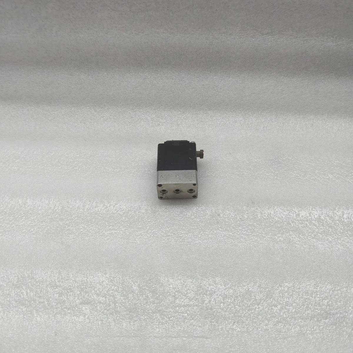 Burkert 331/F Solenoid Valve 24V DN 3A Vak-6 Bar 3/2-Way
