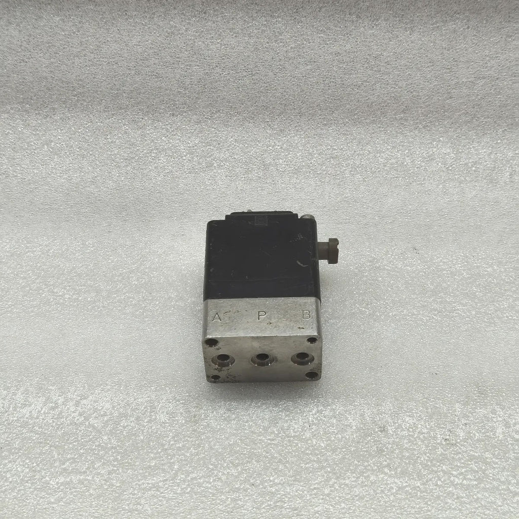 Burkert 331/F Solenoid Valve 24V DN 3A Vak-6 Bar 3/2-Way