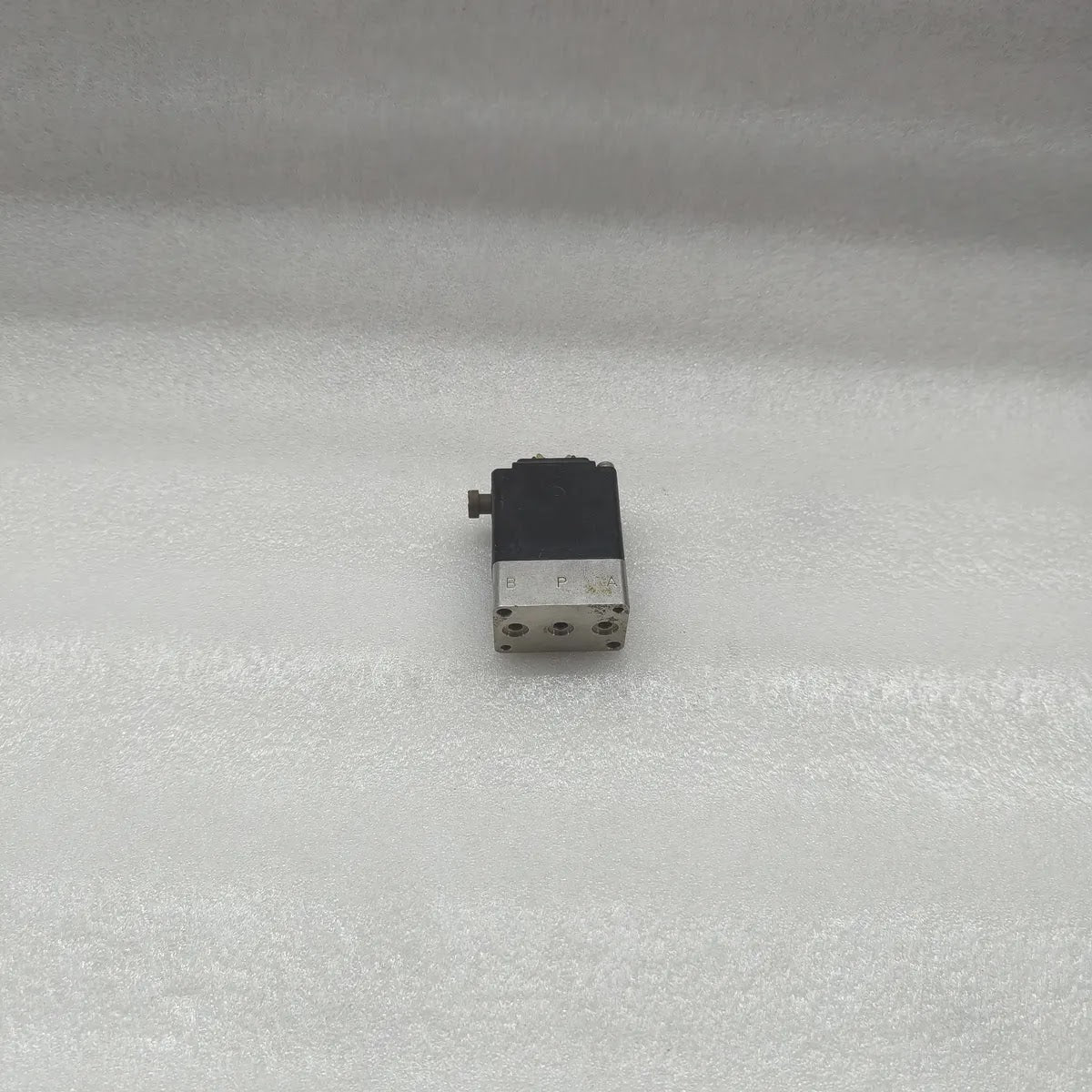 Burkert 331/F Solenoid Valve 24V DN 3A Vak-6 Bar 3/2-Way