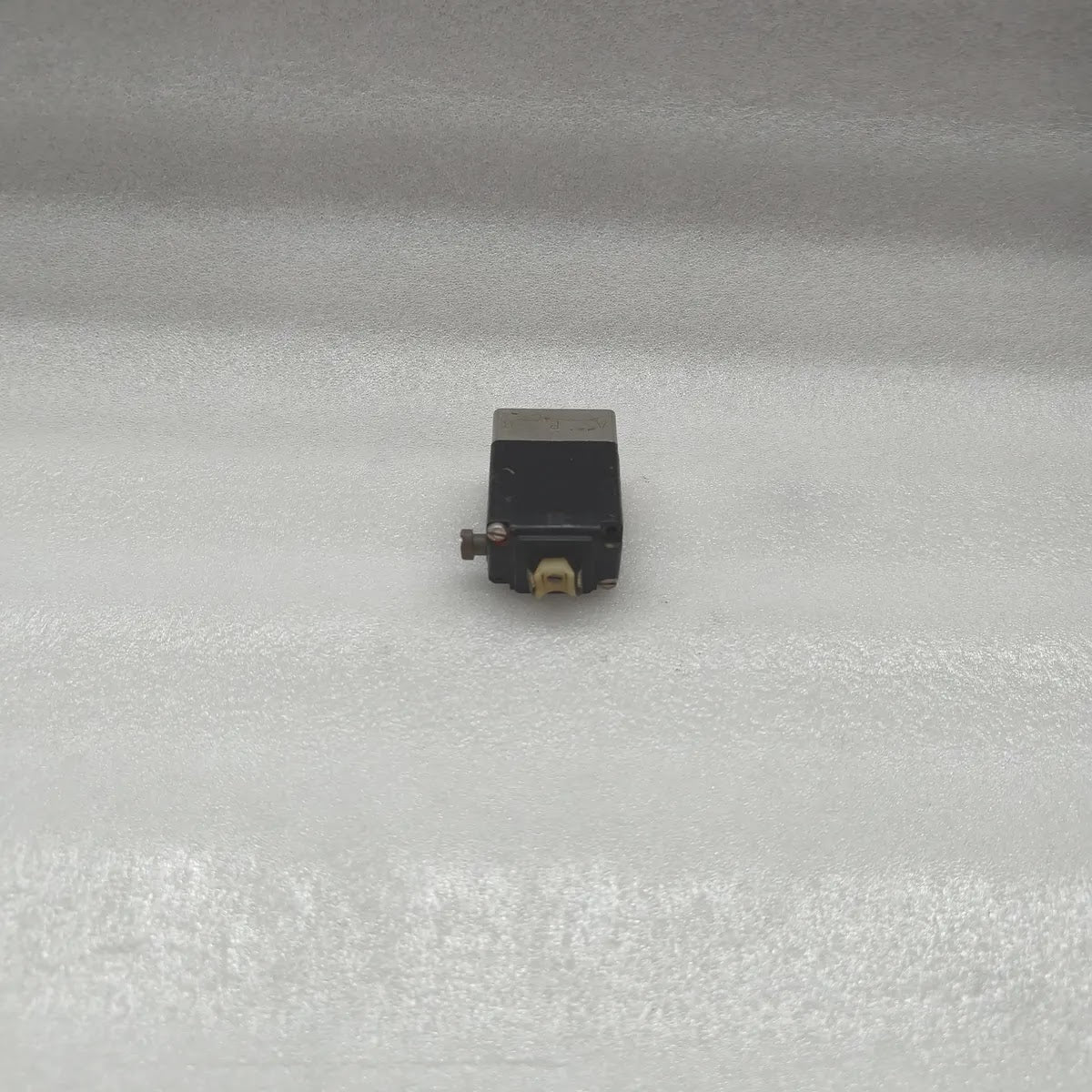 Burkert 331/F Solenoid Valve 24V DN 3A Vak-6 Bar 3/2-Way