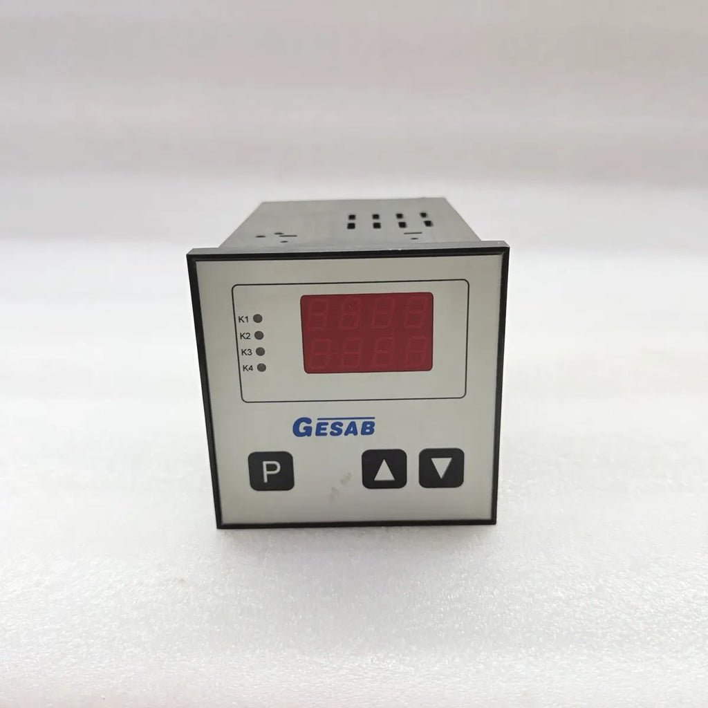 GESAB 93GS40a Temperature Controller 230V 48-62Hz 4 Relay Outputs Pt100 Input