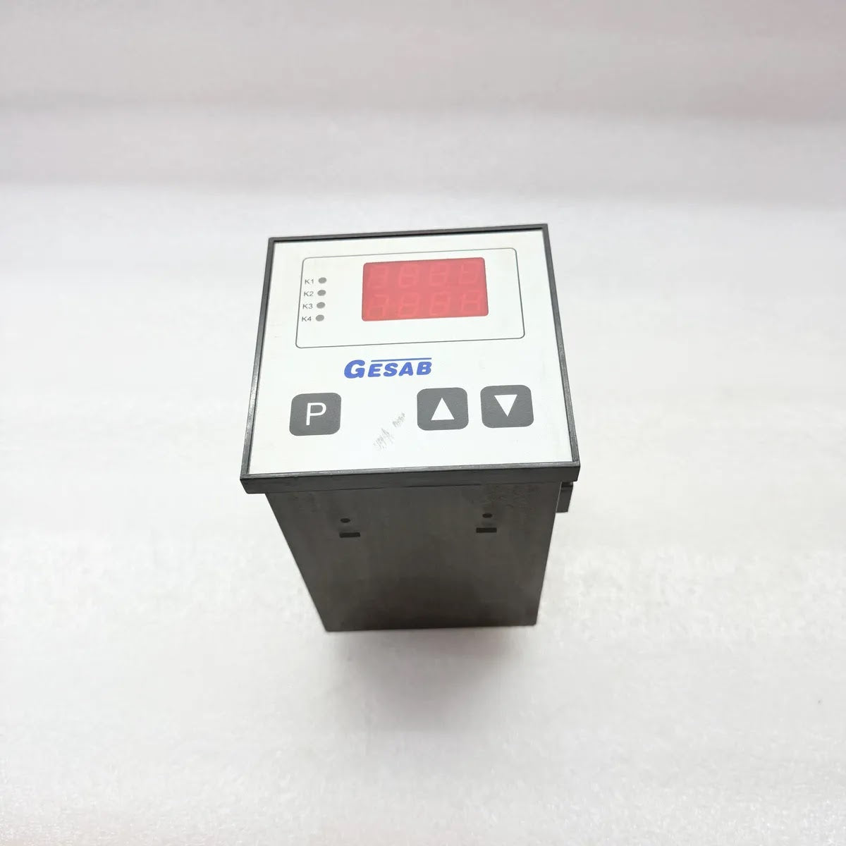 GESAB 93GS40a Temperature Controller 230V 48-62Hz 4 Relay Outputs Pt100 Input