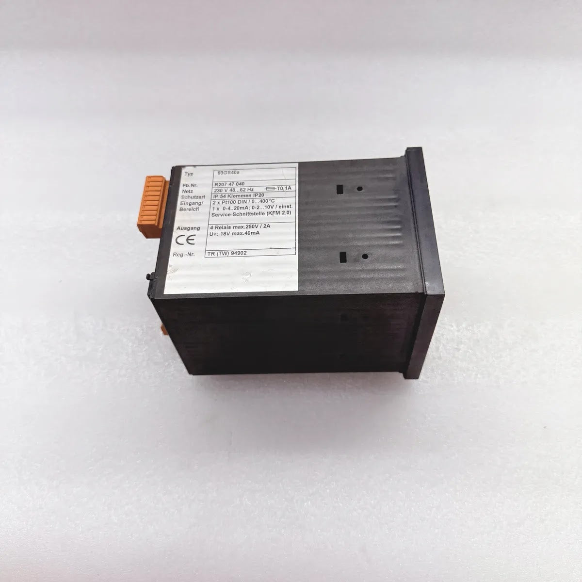 GESAB 93GS40a Temperature Controller 230V 48-62Hz 4 Relay Outputs Pt100 Input