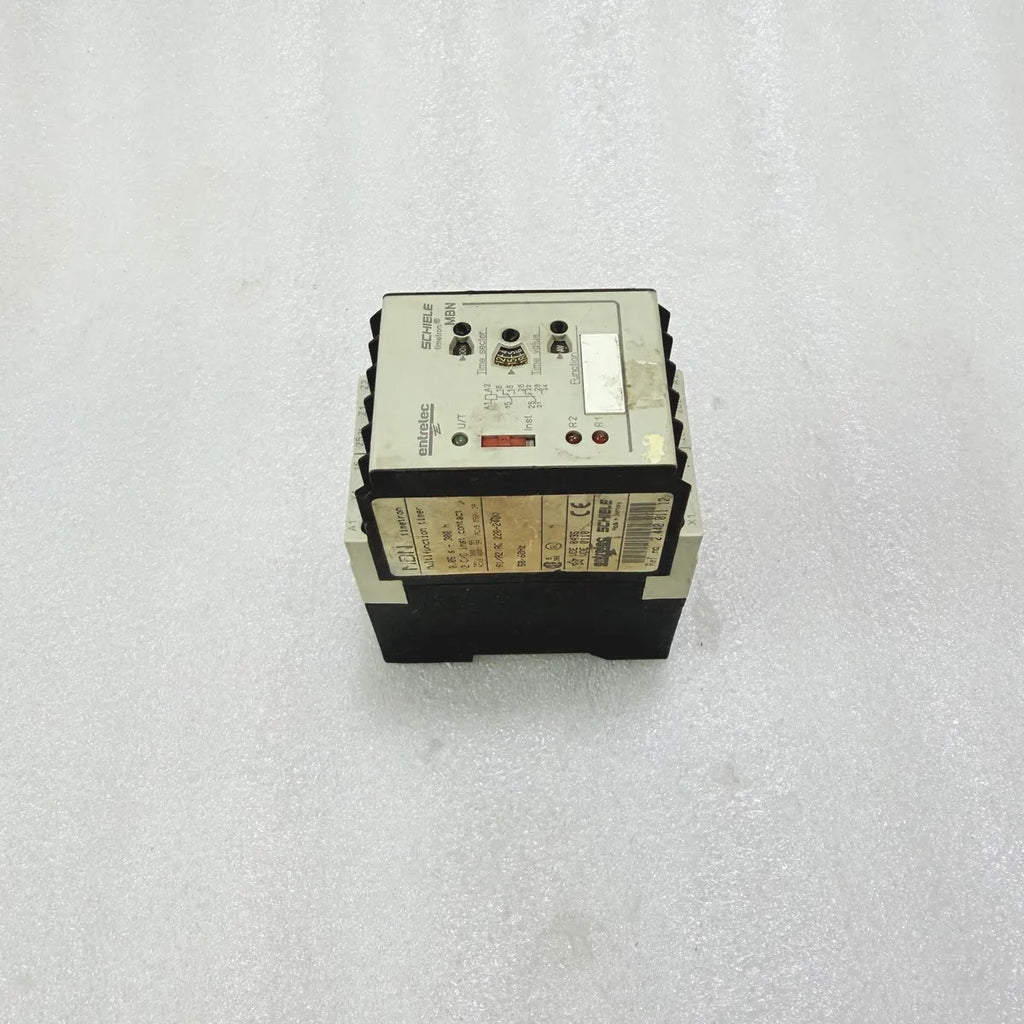 Entrelec Schiele MBN Timetron 2.440.011.12 Multifunction Timer Pre-Owned