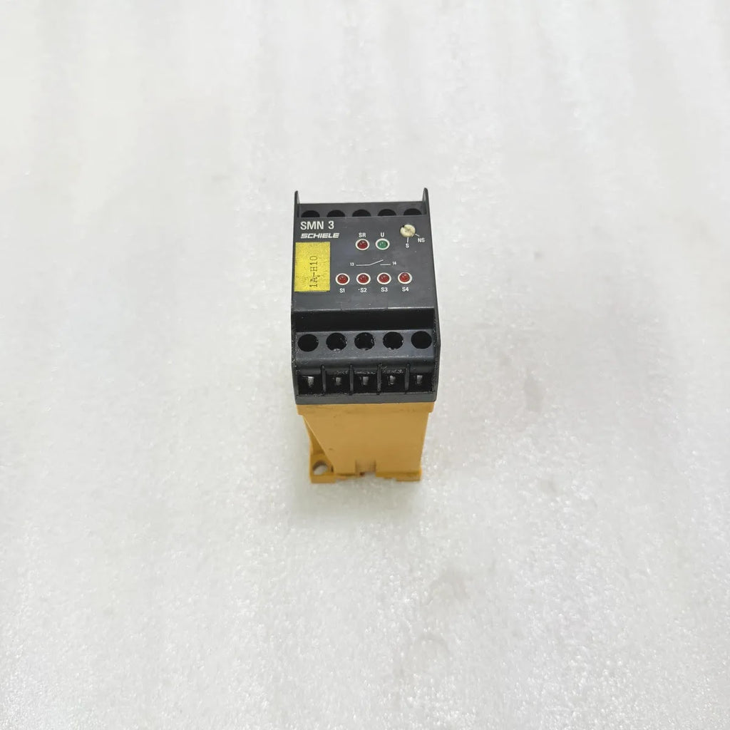 Schiele SMN 3 2.417.390.01 Safety Relay 110V AC/DC 250V Pre-Owned