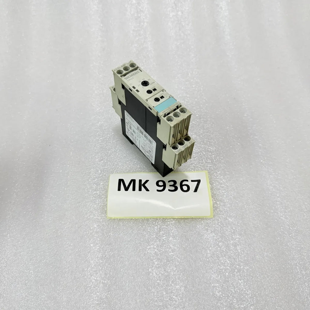 Siemens 3RP1505-1AP30 SIRIUS Multifunction Timing Relay DIN Rail Pre-Owned