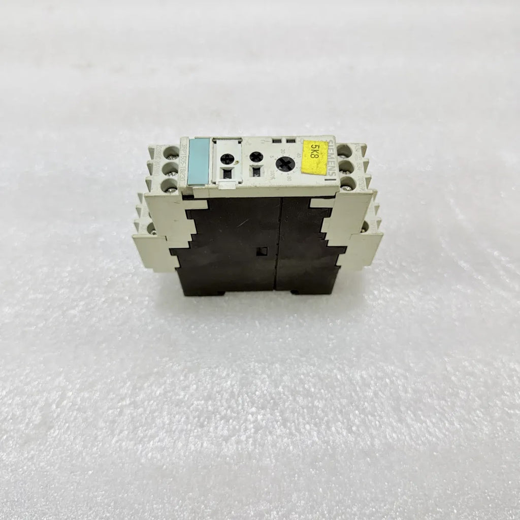 Siemens 3RP1505-1BP30 SIRIUS Multifunction Timing Relay DIN Rail