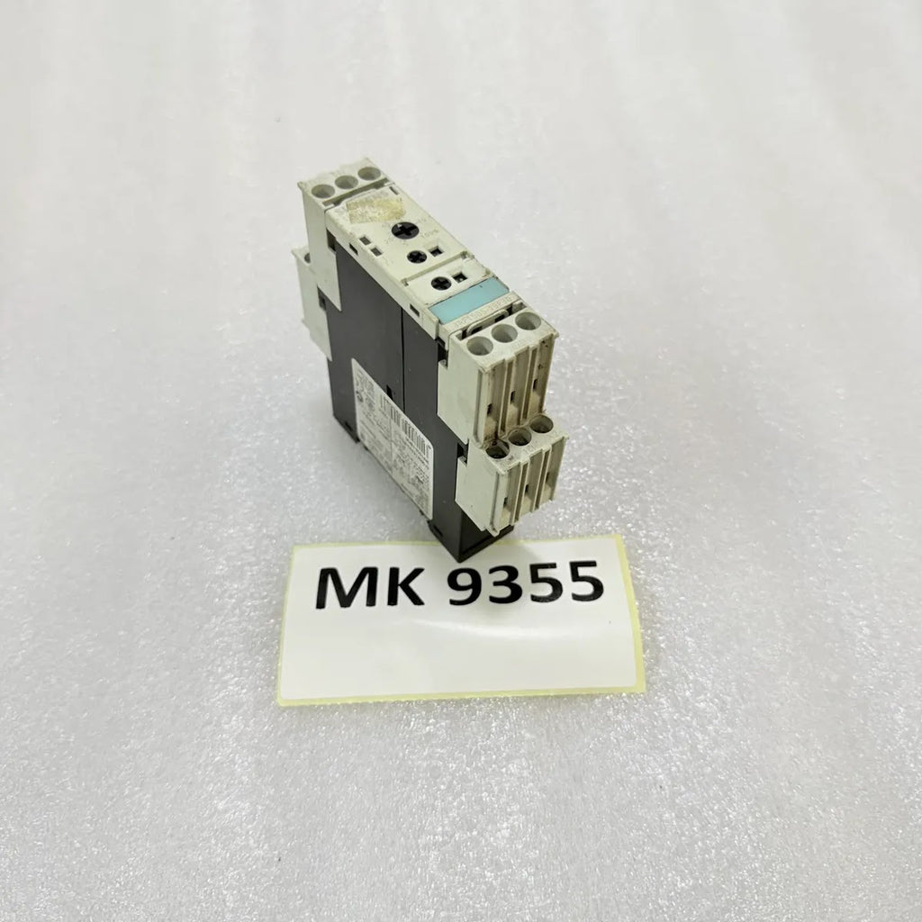 Siemens 3RP1505-1BP30 SIRIUS Multifunction Timing Relay DIN Rail