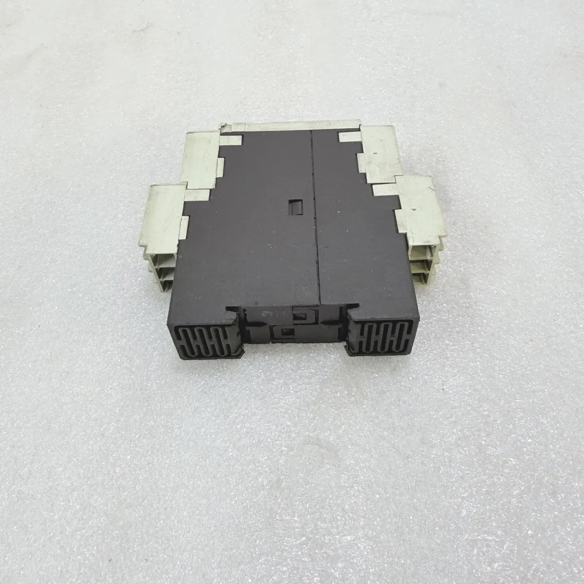 Siemens 3RP1505-1BP30 Multi-Function Timing Relay