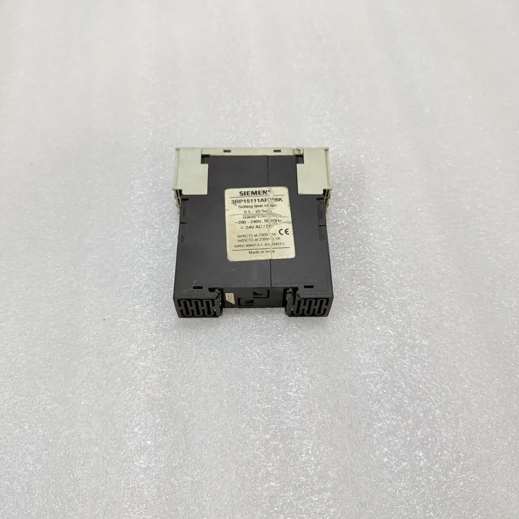 Siemens 3RP1511-1AP308K SIRIUS Timing Relay 0.05-10s 3RP1511-1AP30