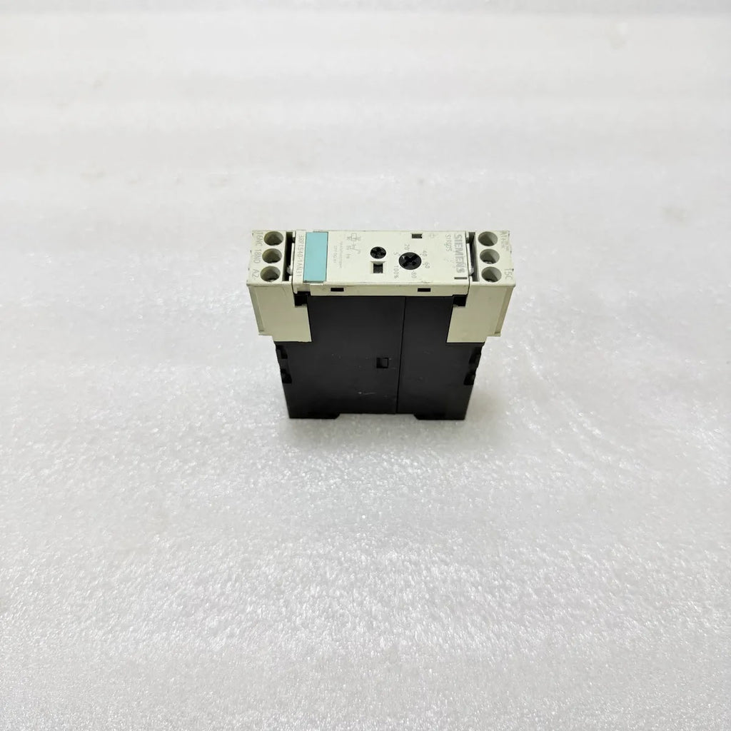 Siemens 3RP1540-1AN31 Off-Delay Timing Relay 200-240V