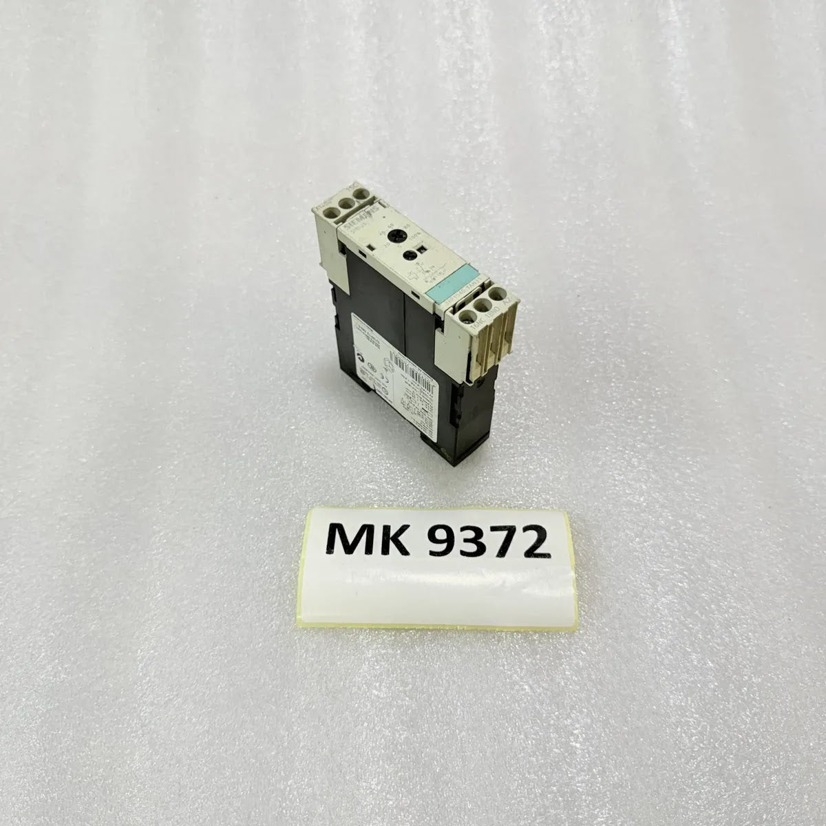 SIEMENS 3RP1540-1AN31 OFF-DELAY TIMING RELAY 200-240V