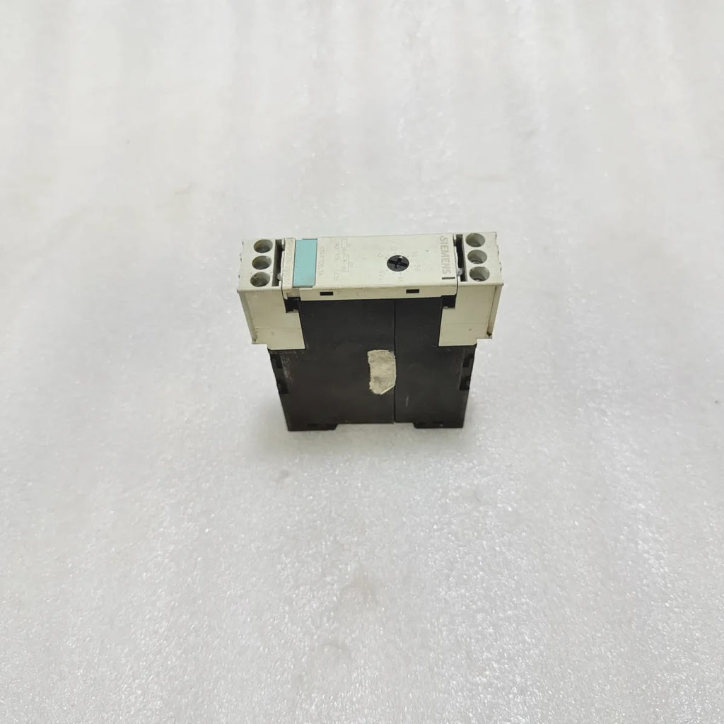 Siemens 3RP1576-1NM20 Star Delta Timing Relay